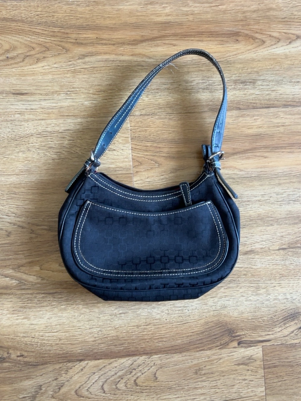Nine West Black Shoulder Bag with Contrast Stitching